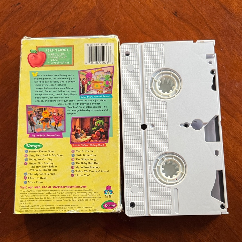 Barney Let's Play School VHS Tape - Picture 2 of 2